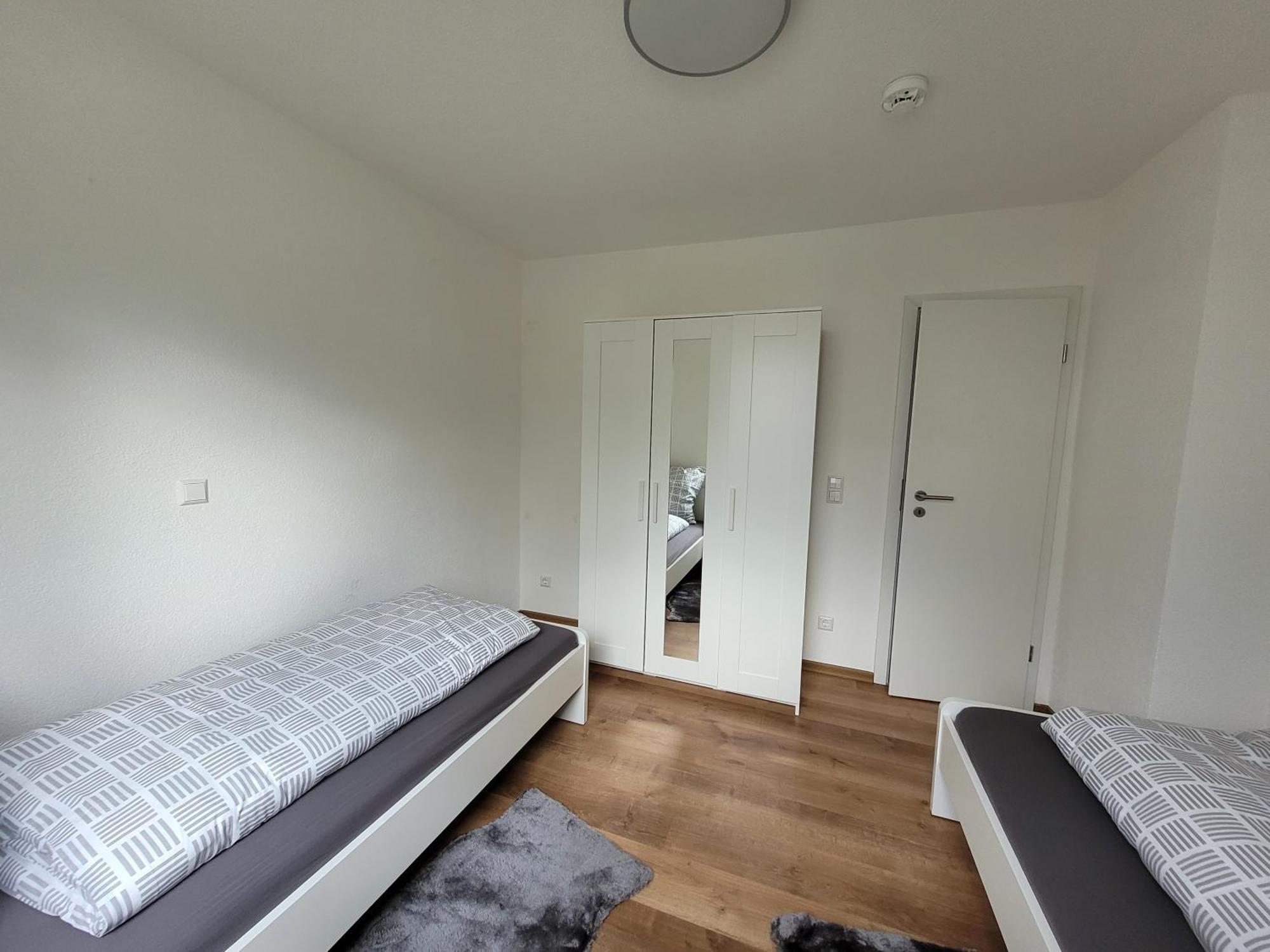 Living Flat, Eine Wohnung Mit Zwei Schlafzimmern Und Balkon Шорндорф Экстерьер фото