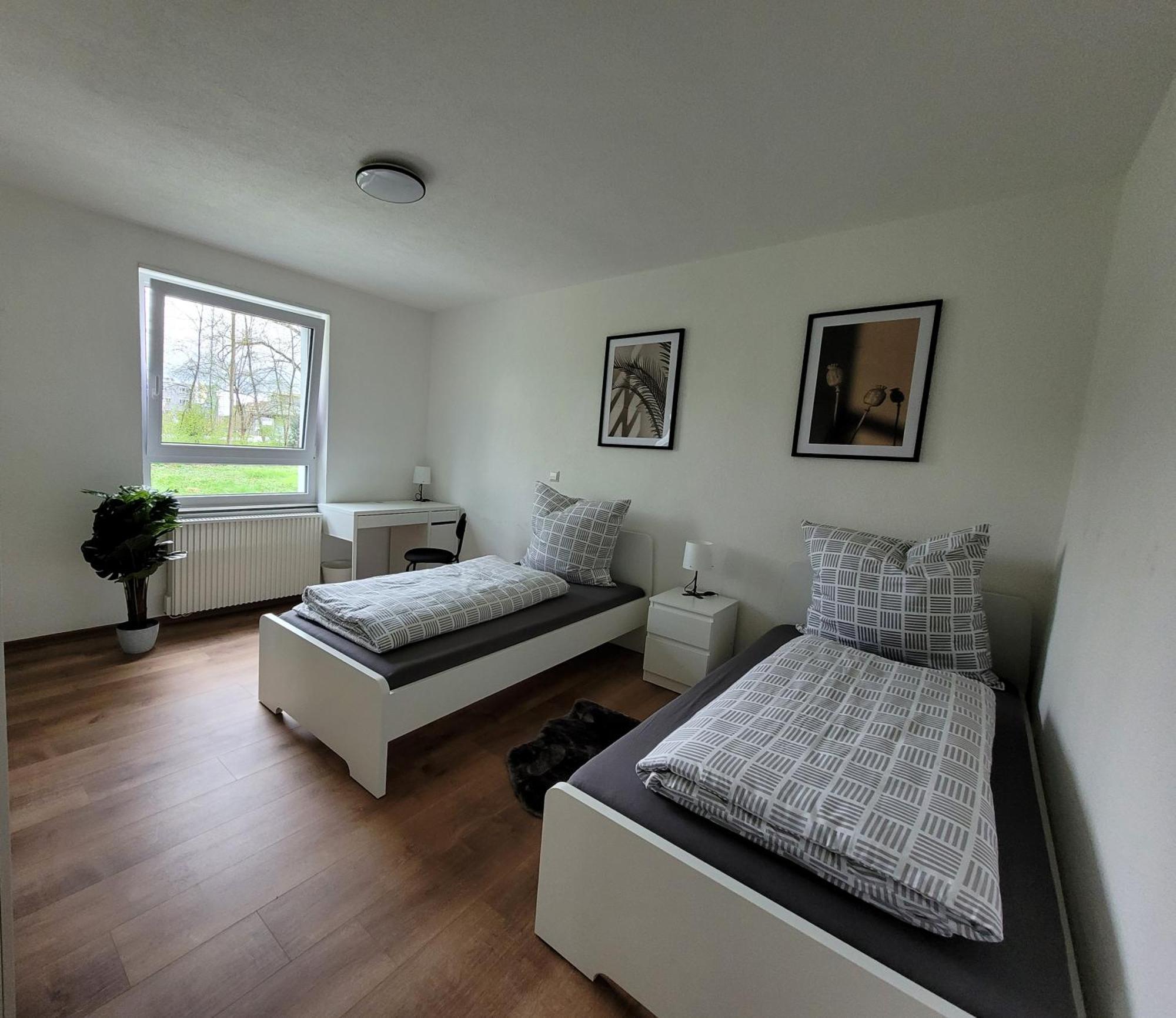 Living Flat, Eine Wohnung Mit Zwei Schlafzimmern Und Balkon Шорндорф Экстерьер фото