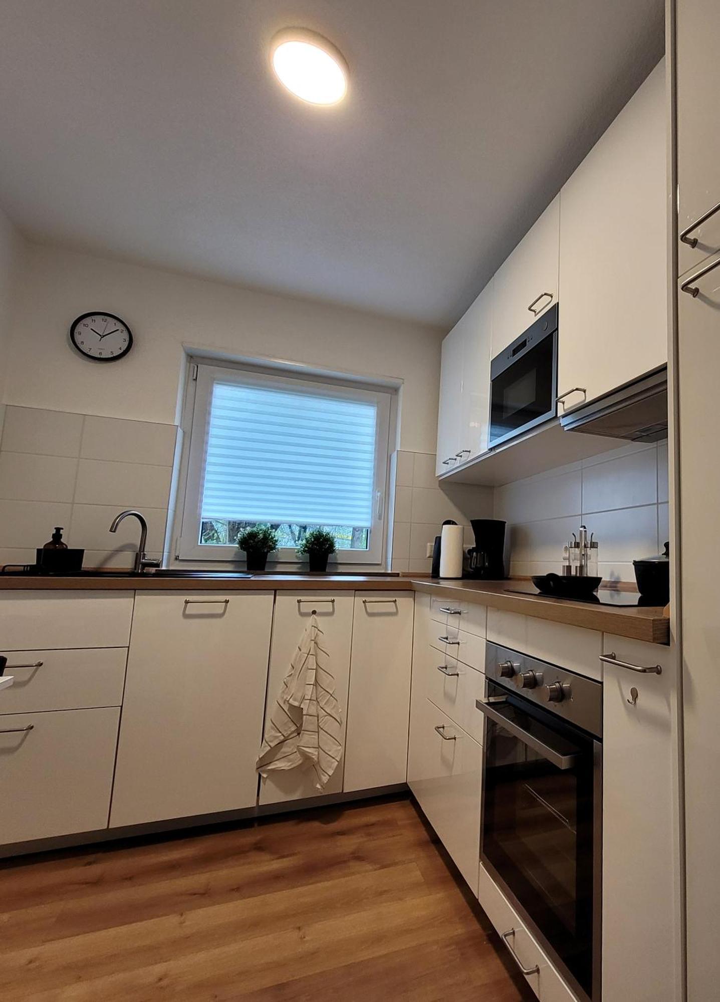 Living Flat, Eine Wohnung Mit Zwei Schlafzimmern Und Balkon Шорндорф Экстерьер фото