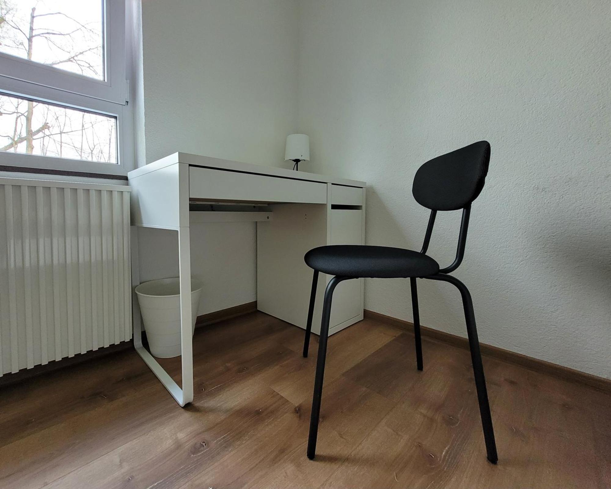 Living Flat, Eine Wohnung Mit Zwei Schlafzimmern Und Balkon Шорндорф Экстерьер фото