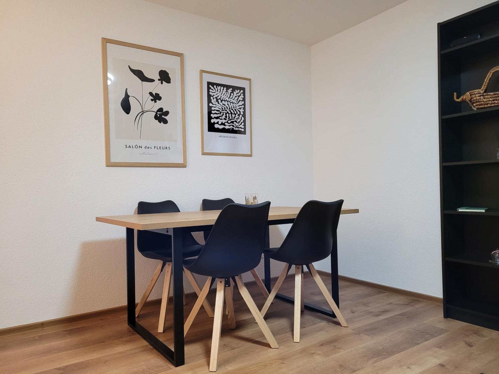 Living Flat, Eine Wohnung Mit Zwei Schlafzimmern Und Balkon Шорндорф Экстерьер фото