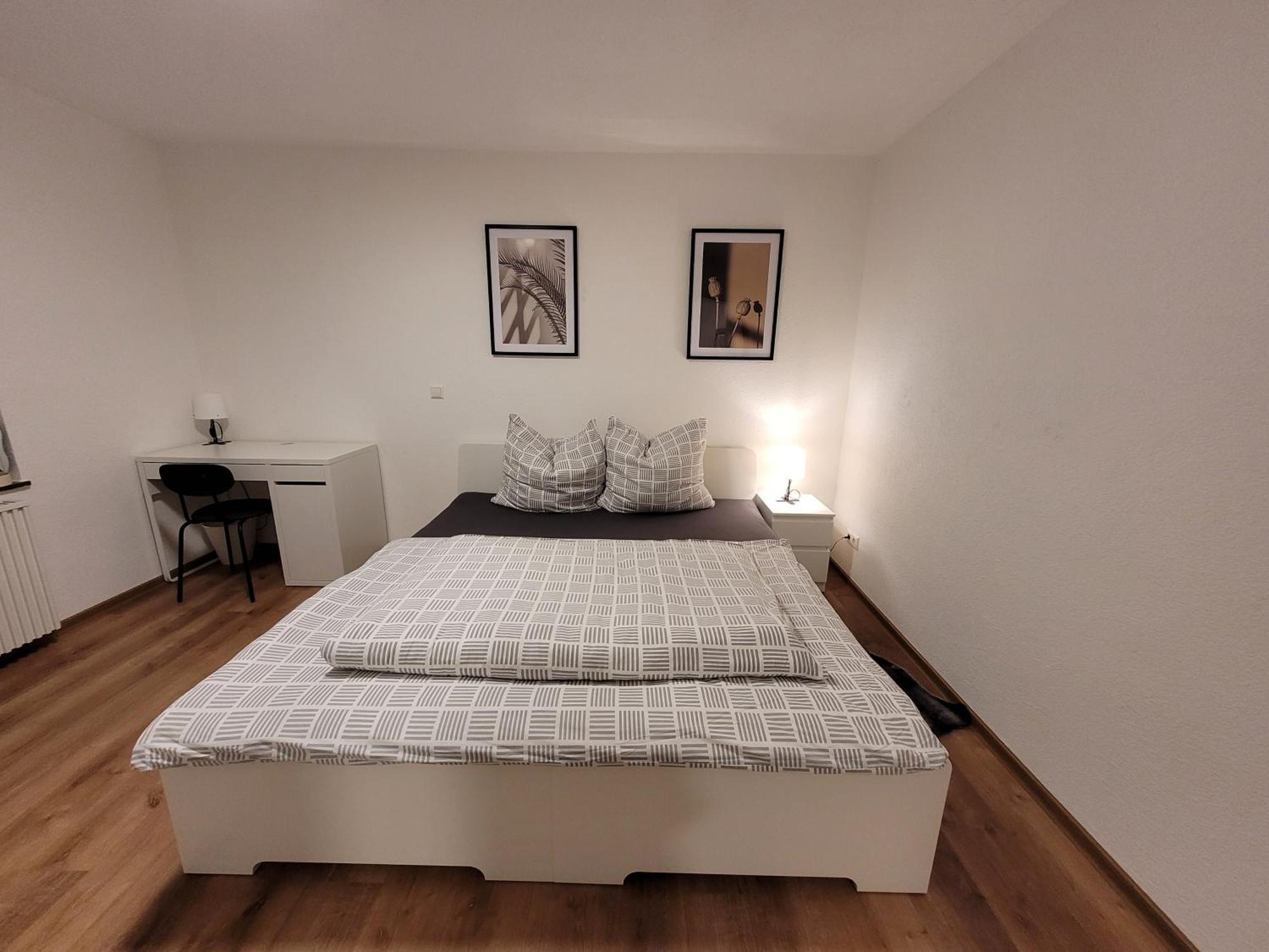 Living Flat, Eine Wohnung Mit Zwei Schlafzimmern Und Balkon Шорндорф Экстерьер фото